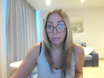 14risha live cam profile photo