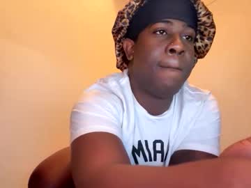 1chocolatesugar profile image (offline)