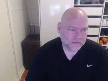 23wang23 profile image (offline)