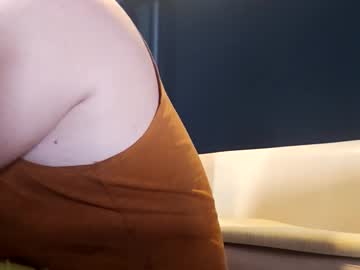 2redcards profile image (offline)