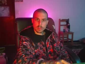 3n3v3 profile image (offline)