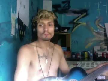 626871994 profile image (offline)