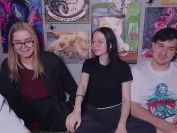  Adrenalinee  • teen • 18y • YOUR DREAMS • public