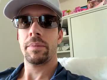  B H C  • nipples • 0y • Hawaii, United States • public