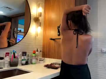  Littlewolfie  • petitegirl • 32y • Your Bed • private