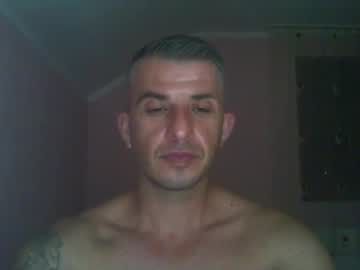  Marrrio • smoker • 39y • germany • public