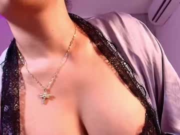  Megan Akbar • braces • 30y • Antioquia, Colombia • public