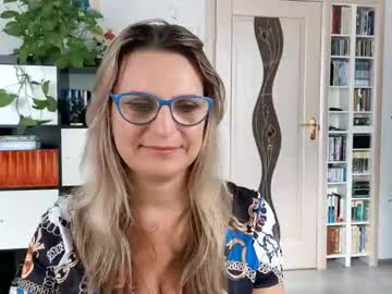 Live Milf _sweetieray_, 49 yrs – Hot Milf Cams