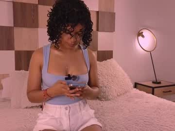 A Sensual • natural • 25y • Colombia • public