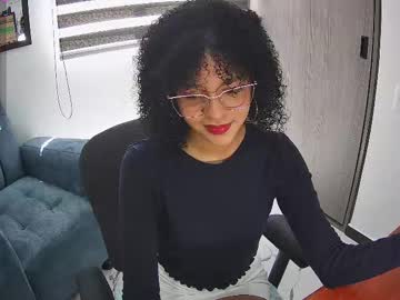 Abby_luuu • domi18y • Askme • away