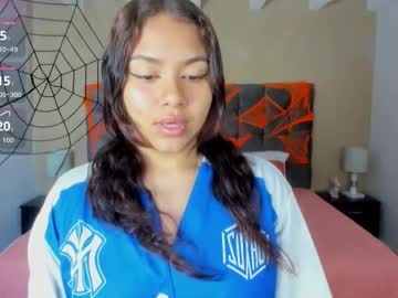 Abella Bunny • bigass • 0y • Colombian girl • public