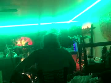 Acousticcanyon • milf • 40y • United States • public