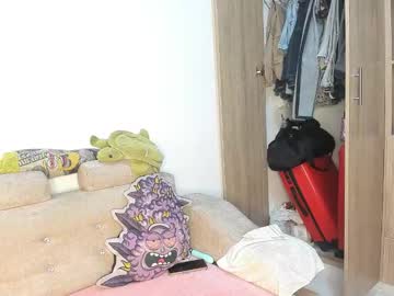 Live cam boy Adairawealth, 19 yrs – Hot Male Cams