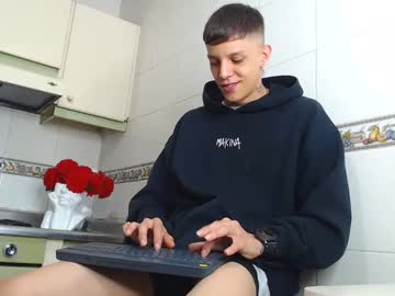 adam_hard_ - Free Live Cam Model Online