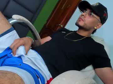 Live cam boy Adam_killian – Hot Male Cams