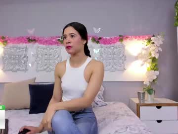 Adelaa 11 • bigass • 20y • Medellin, Colombia • public