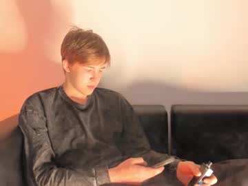 adelexx_zll - Free Live Cam Model Online