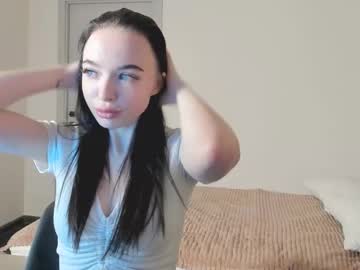 Adelinenoir live cam profile photo