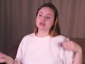 Adellefomby • new • 20y • Hungary • public