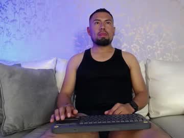 Live cam boy Adrianblake_, 32 yrs – Hot Male Cams