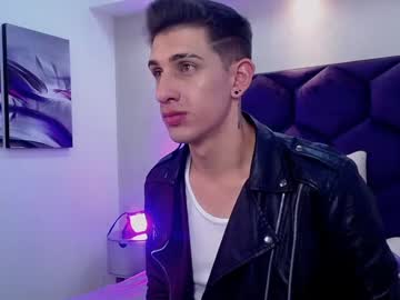 Live cam boy Aidenstone_, 23 yrs – Hot Gay Cams