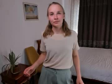aislydwinell - Live Cam Model Online on Ted's Cam Directory