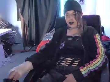 Al0stjane333 • shy • 99y • Under Your bed :) • public