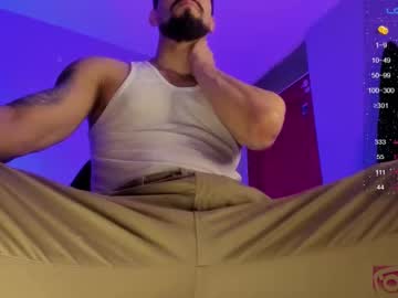 Live cam boy Alessandro_dibellucci, 32 yrs – Hot Male Cams