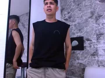 Live cam boy Alex_vanz, 24 yrs – Hot Male Cams