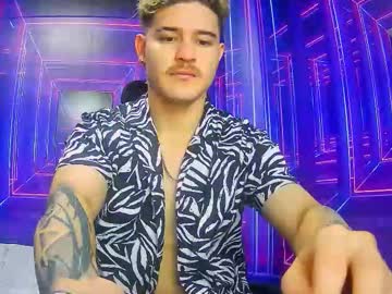 Live cam boy Alexpierss – Hot Male Cams