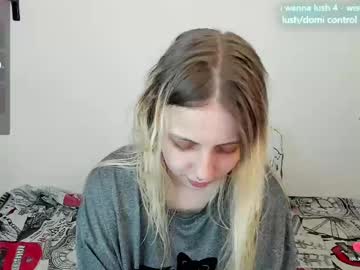 Alice Halle • blonde • 22y • Poland • public