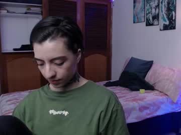 Live cam boy Alicee_logan_ – Hot Male Cams