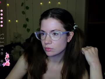 alicia_folow - Live Cam Model Online on Ted's Cam Directory