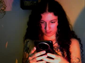 Alidevenus • findom • 31y • heaven • public