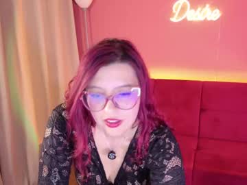 Alisson Desire • redhead • 25y • ur mind • public