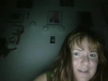 Alliethedestroyer • curvy • 0y • in my underwater castle <3 • public