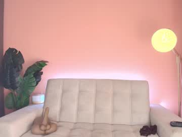 Almacastillo2 • bbw • 29y • colombia • public