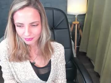 Amelia_meili • milf • Latvia • public