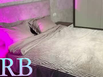 Amelialy • anal • 19y • England, United Kingdom • public