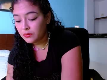 Amira Moon  • curvy • 24y • In your heart ? • public