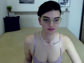 Amylexy • glasses • 35y • Discover by yourself • private