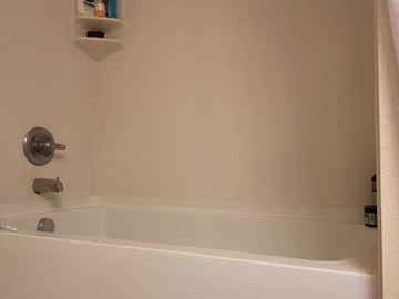 Amylouu123 • natural • 0y • girl next door • public