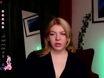 Amymoonlighttt • feet • 0y • Latvia • public