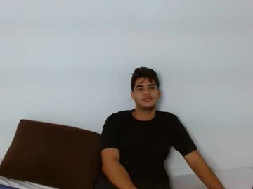 andrew_skinny18 - Live Cam Model Online on Ted's Cam Directory