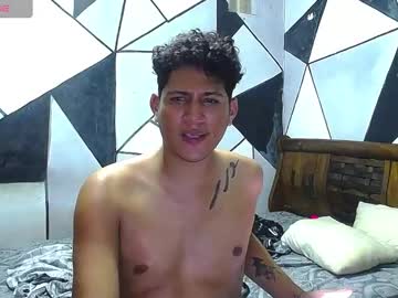 Live cam boy Angelfloress18, 28 yrs – Hot Male Cams