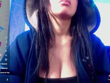 Angelie 3 • anal • 26y • medellin • public