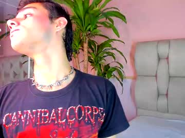 angelo_foxxx - Live Cam Model Online on Ted's Cam Directory