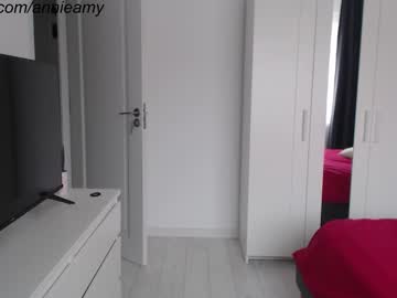 Annieamy live cam profile photo — HD — lovense — age 31 — Dreamland