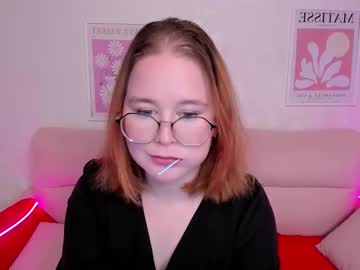 Anny Twelvetrees • new • 0y • maaan, wheere am I?? • public