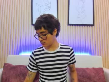 Antonio Rowan • skinny • 21y • Colombia • public